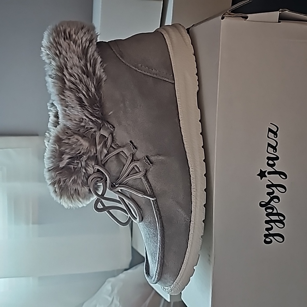 Fur lined booties